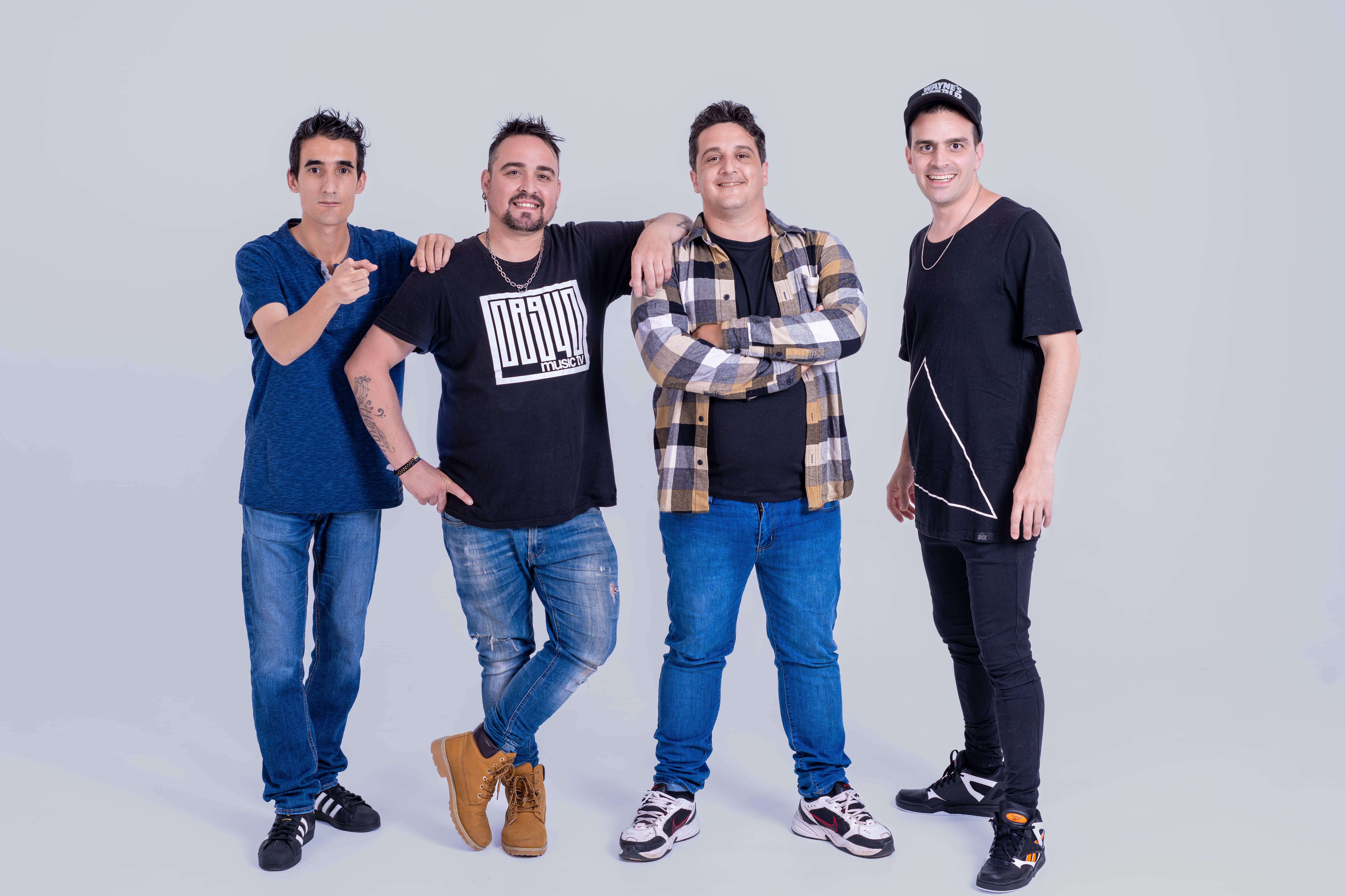 CACHO A CACHO (TRIBUTO A ESTOPA)735